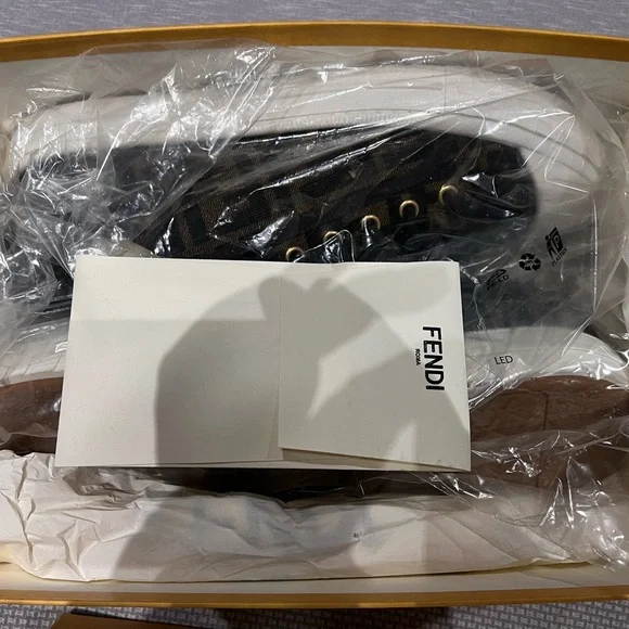 Men's Black Patterned Sneakers